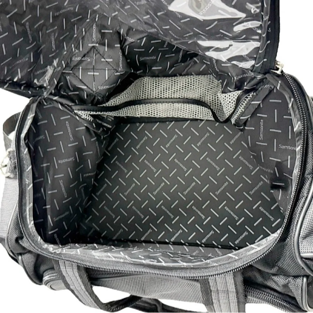 Samsonite Travel Duffle Bag Black Gym Weekender Carry On 19–22” EUC